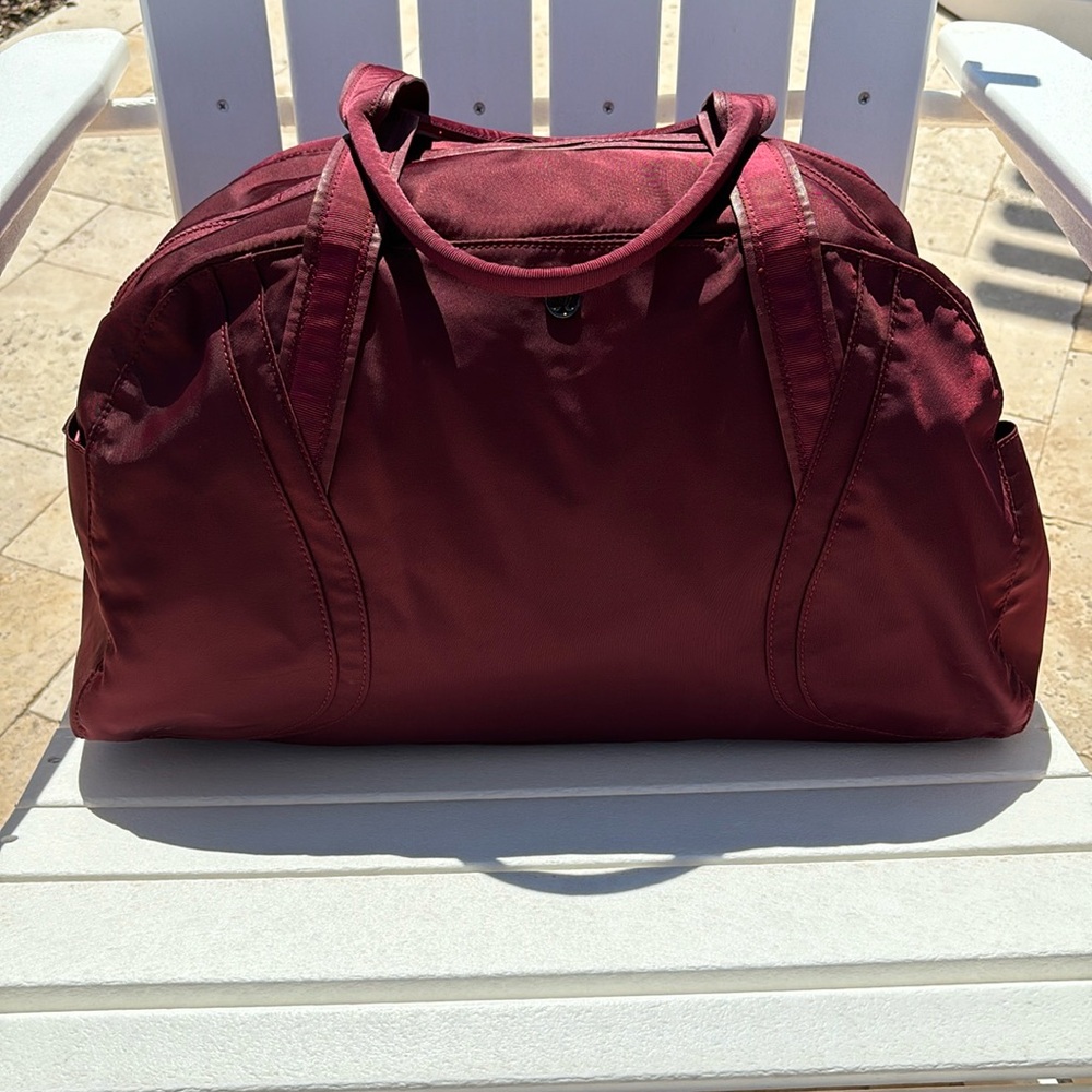Lululemon Gym Duffle VGU Condition